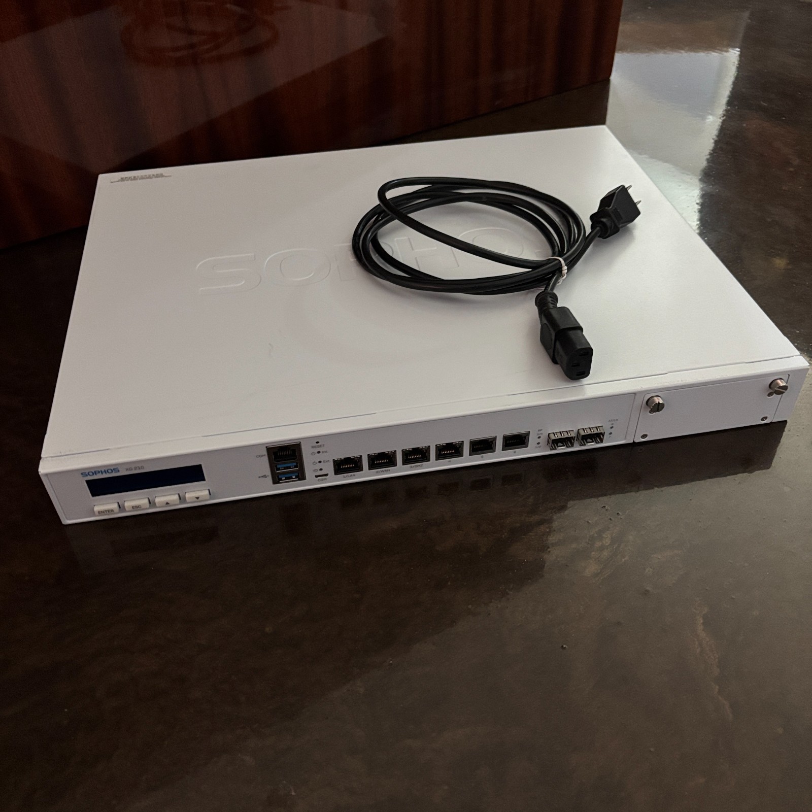 Sophos XG 210 Firewall Security Appliance Rev 3