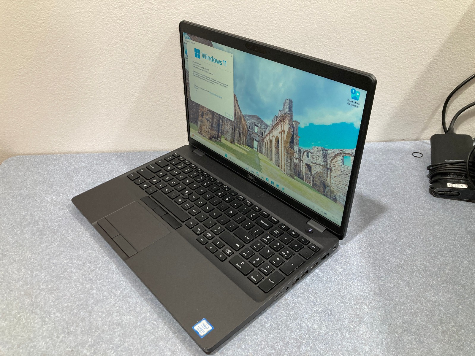 Dell Latitude 5500 i5-8265U 3.9GHz Turbo 16GB RAM 256GB NVMe Windows 11 Pro Read