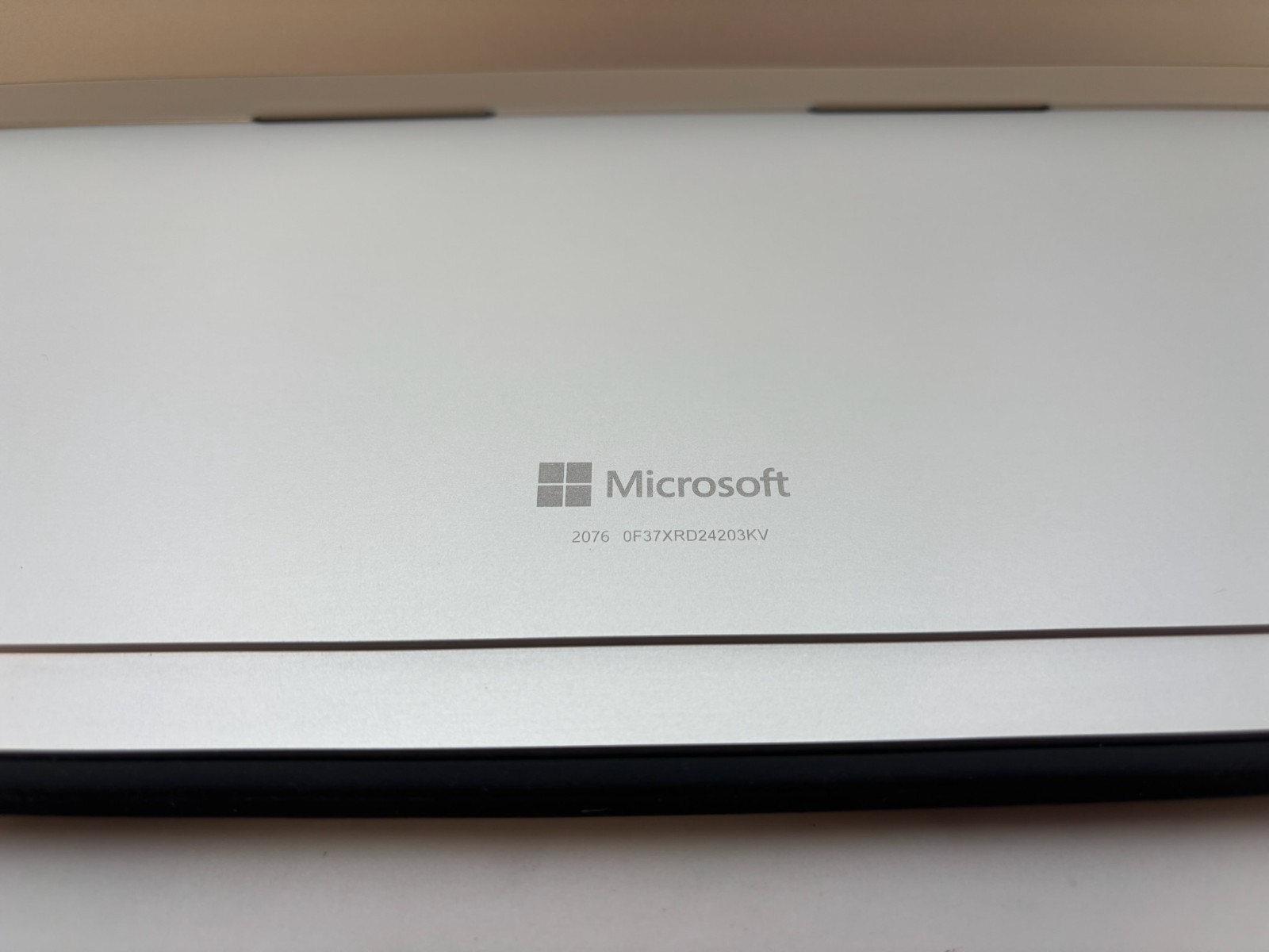 Microsoft Surface Pro 11 th Ed 13″ 512 GB SSD 16 GB RAM Snapdragon X 10-Core