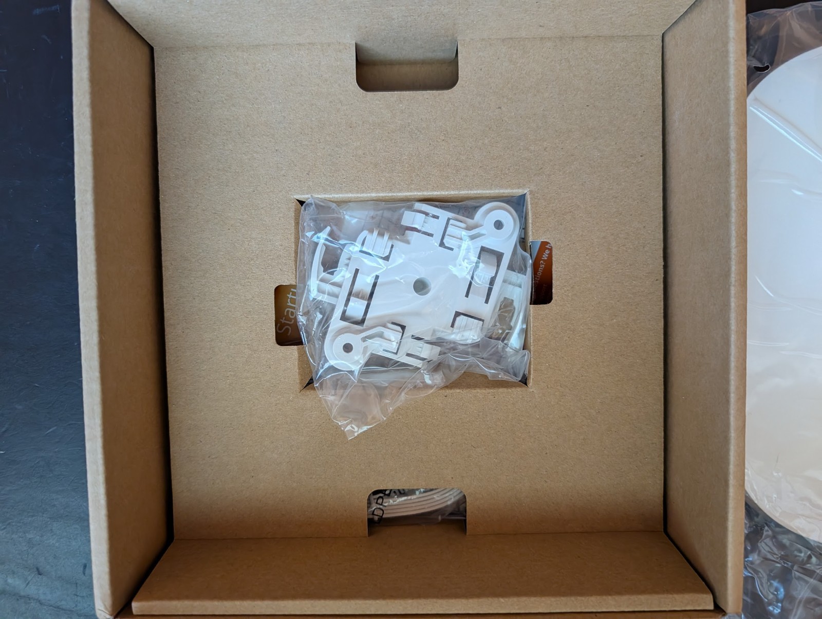 [Bundle] Aruba AP25 + AP25 + AP11D + Netgear GS305PP PoE+