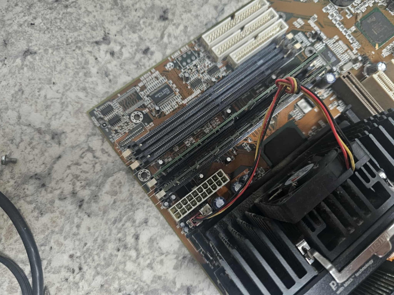 Super Slot1 Motherboard Retro 646BX-ATX SL2U7 PentiumII 450 MHz PCI ISA AGP +