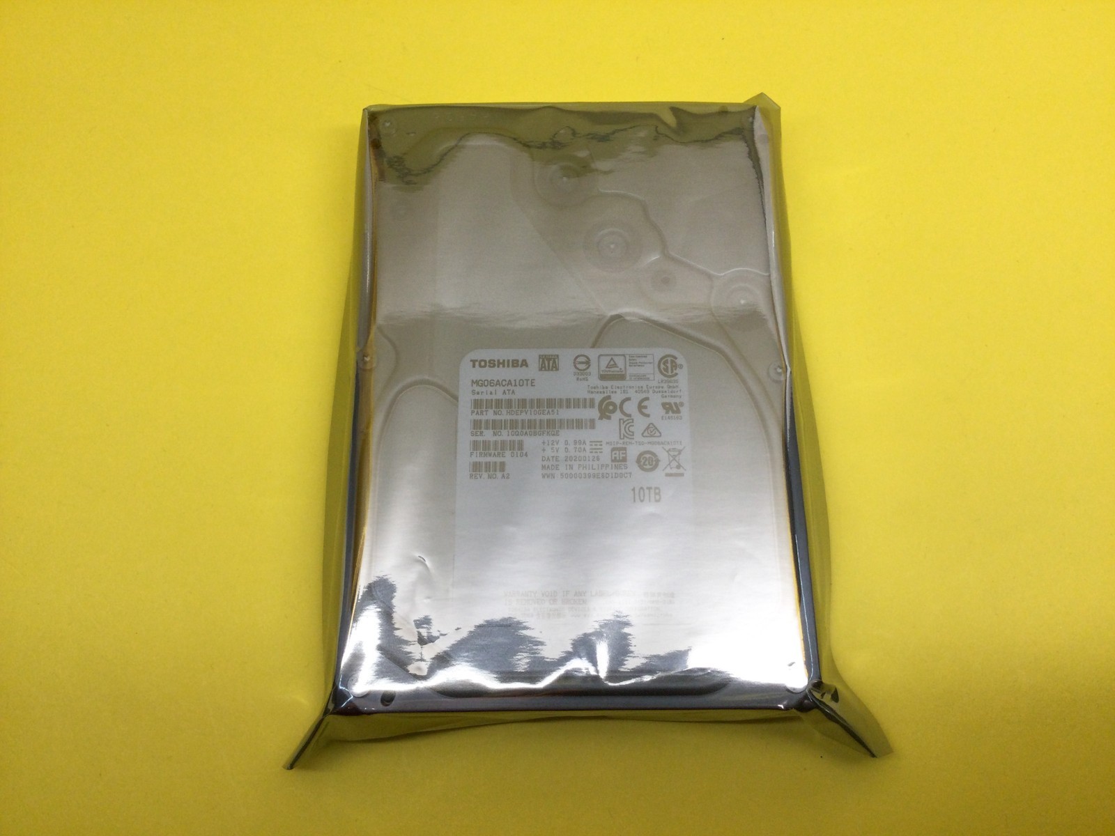Toshiba 10TB 7200 RPM SATA 6Gb/s 3.5” 256MB Hard Drive MG06ACA10TE