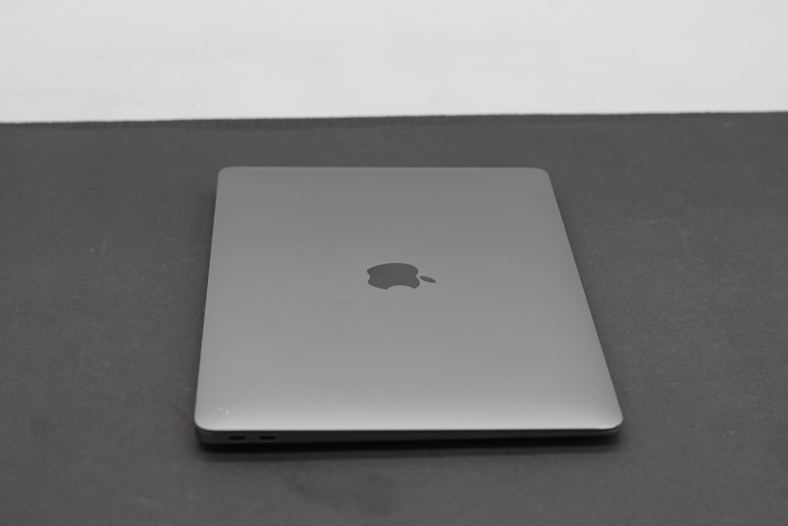 Apple MacBook Air Laptop 13” M1 A2337 2020 Password Locked ( For Parts Only )