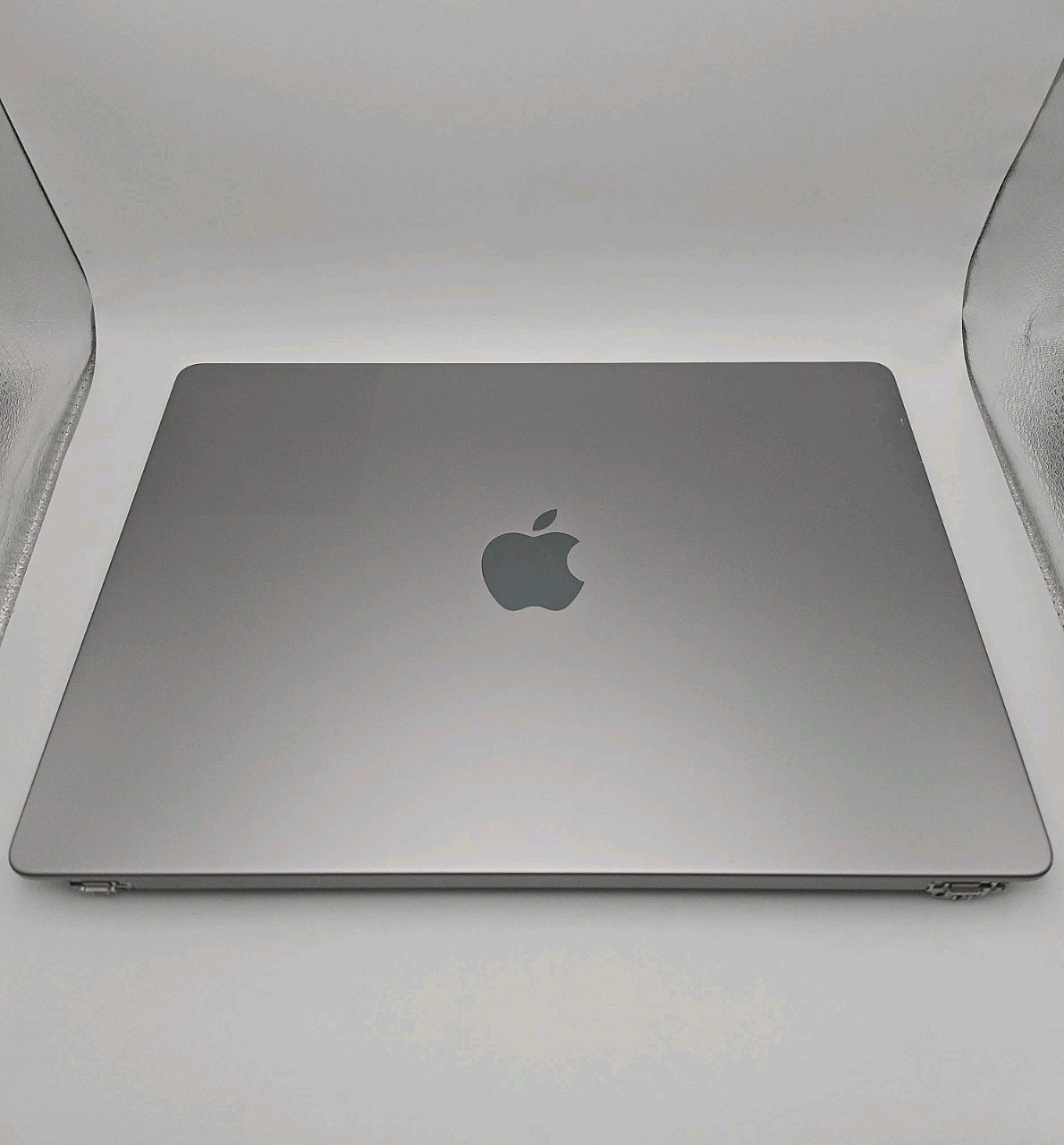 Apple MacBook Pro A2442 Space Gray 14″ LCD Used Replacement Part