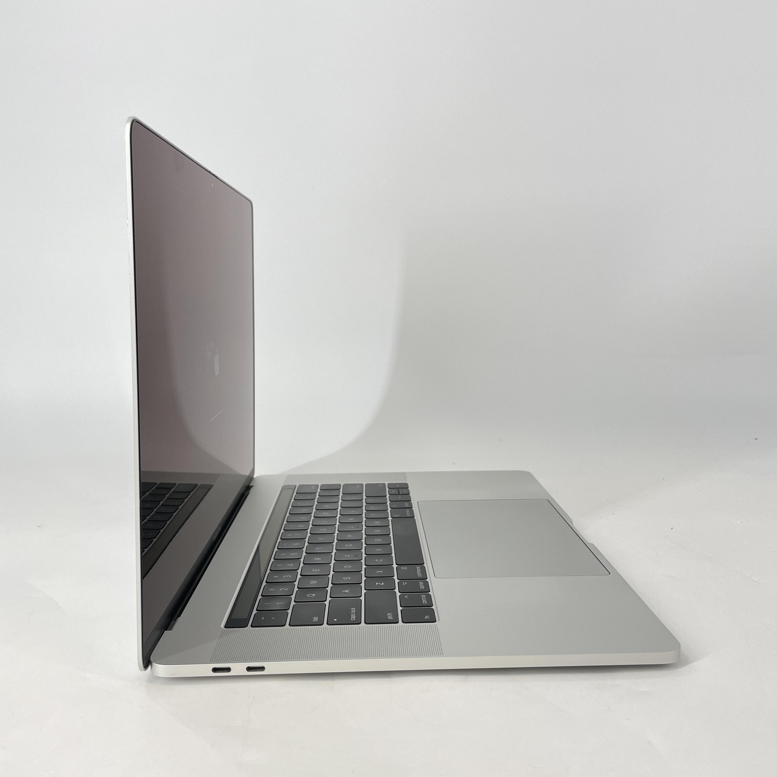 MacBook Pro 15 Touch Bar Silver 2016 2.7 GHz i7 16GB 2TB SSD AMD Radeon Pro 455