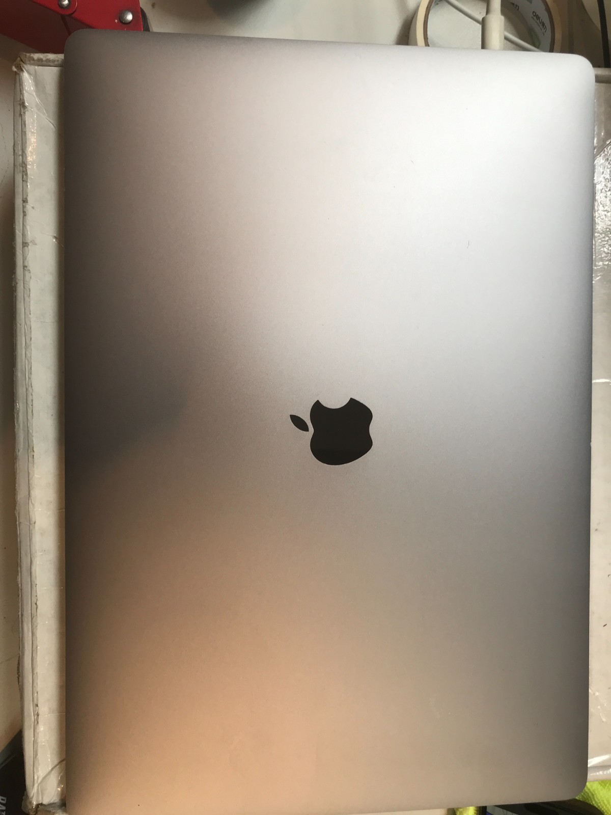 Apple MacBook Pro A2141 2019 16″ i7 2.6GHz 16GB 512GB Gray Service Battery #178