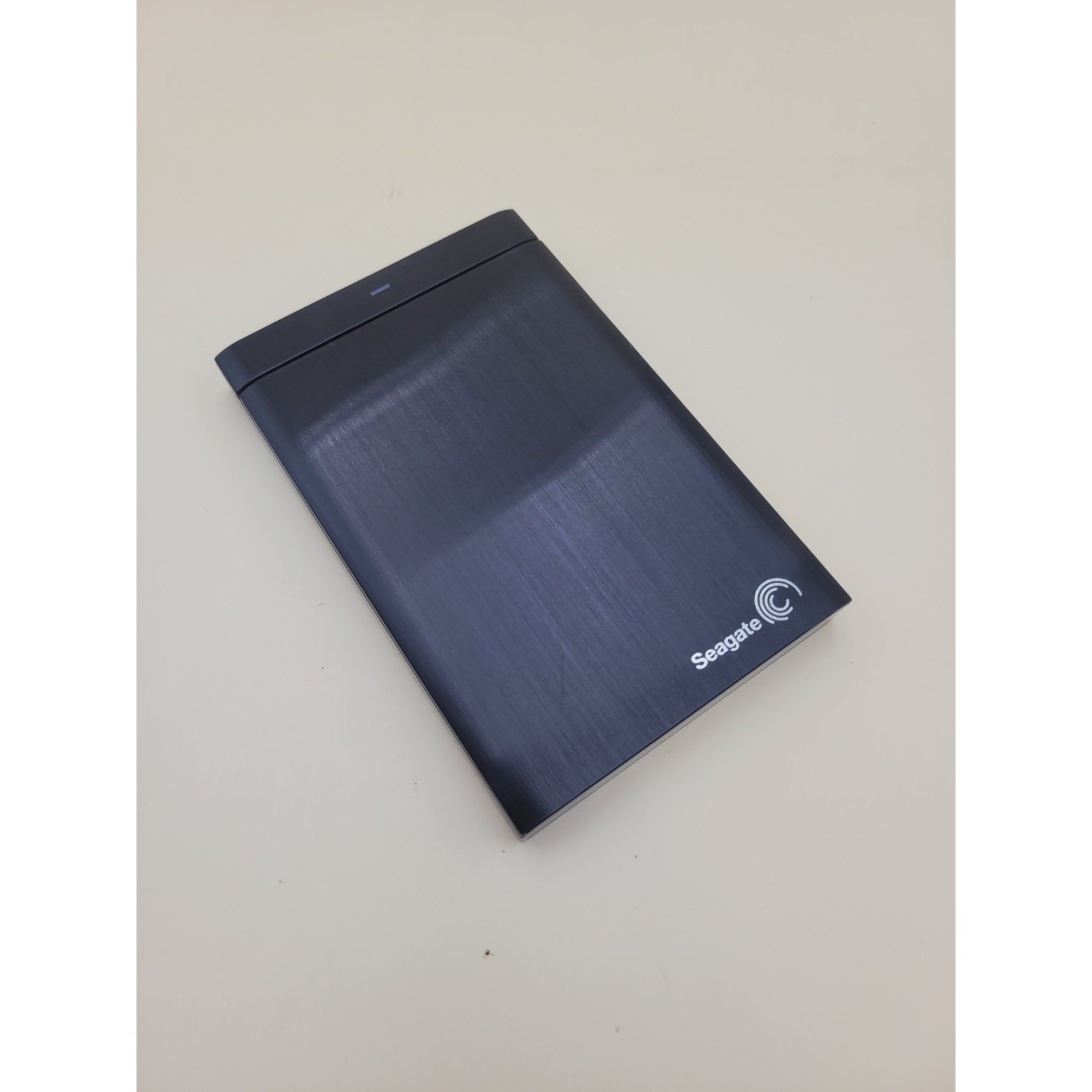 Seagate 500 GB External Hard Drive Model SRDOSPO 1D8AP8-500