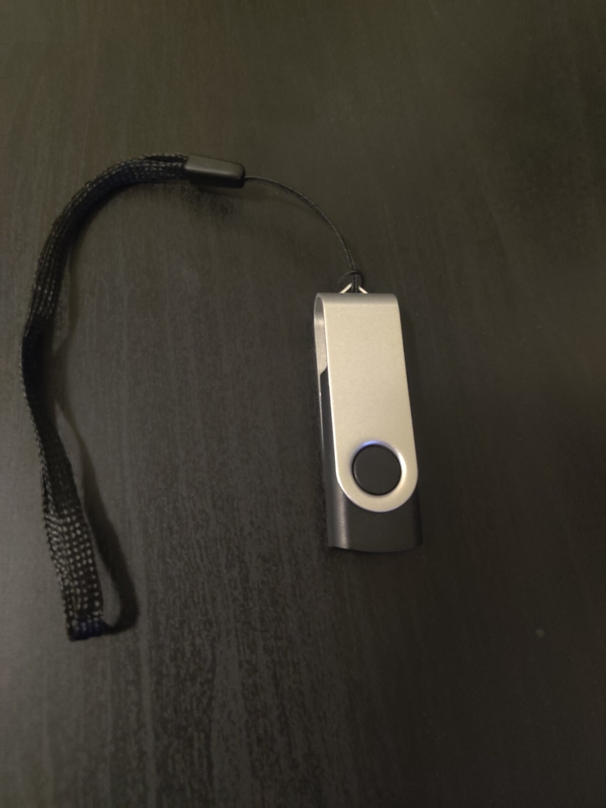 Custom Bootable OS 16GB USB – Mint, Kali, Fedora, Ubuntu, Debian