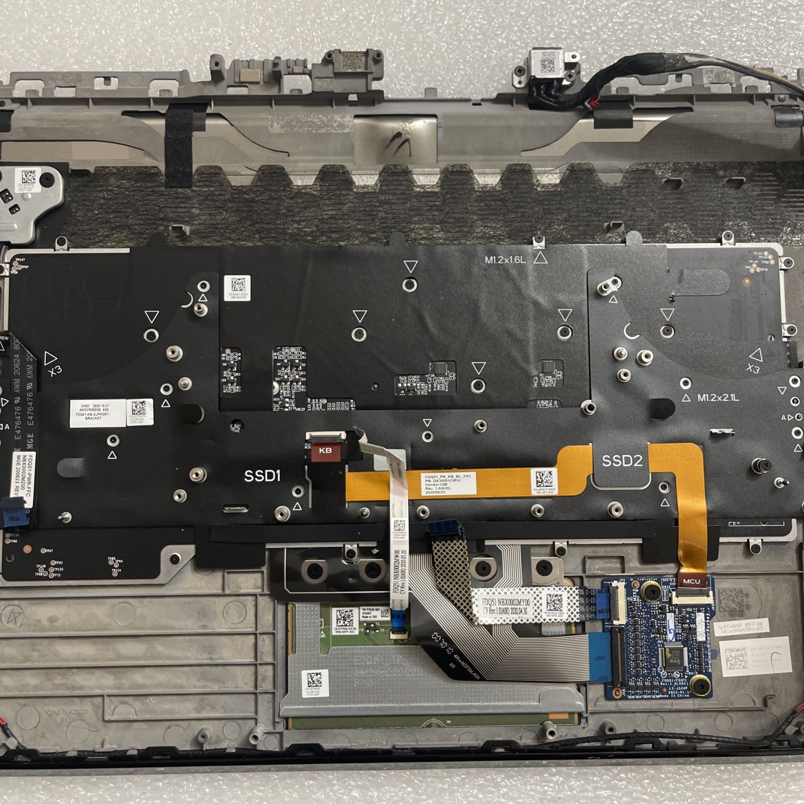 Genuine Dell Alienware15 M15 R3 Palmrest US Backlit Keyboard 03DYGJ S4P2