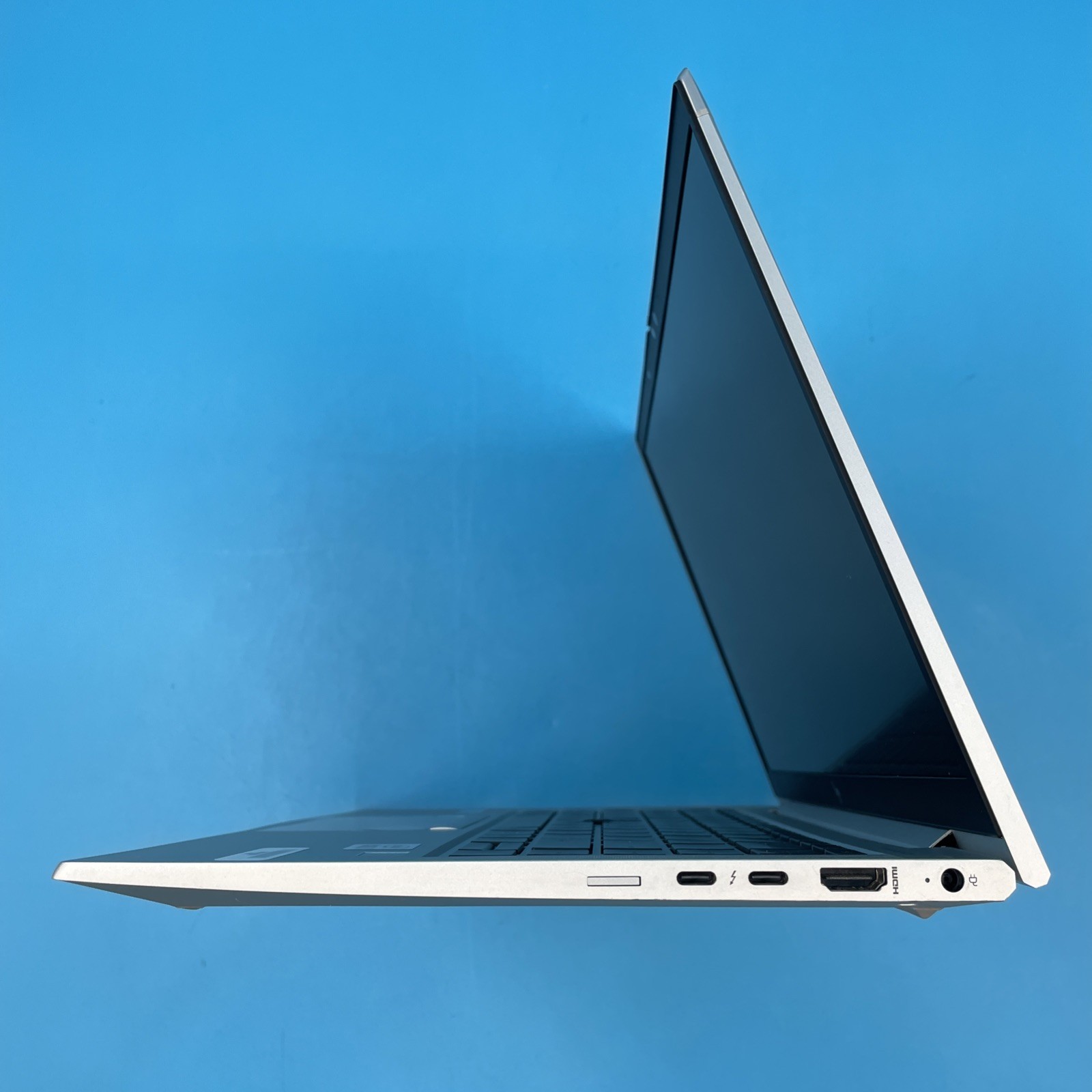 HP EliteBook 840 G7 | i7-10510U | 16GB RAM | 512GB SSD | WIN 11 PRO | 79% BATT