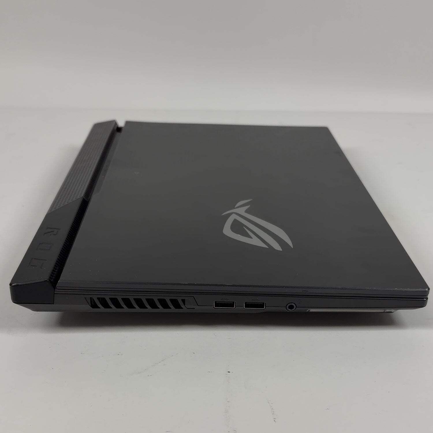Asus ROG Strix G15 15.6″ Ryzen 7 4800H 2.9GHz 16GB RAM 512GB GeForce RTX 3050 Ti