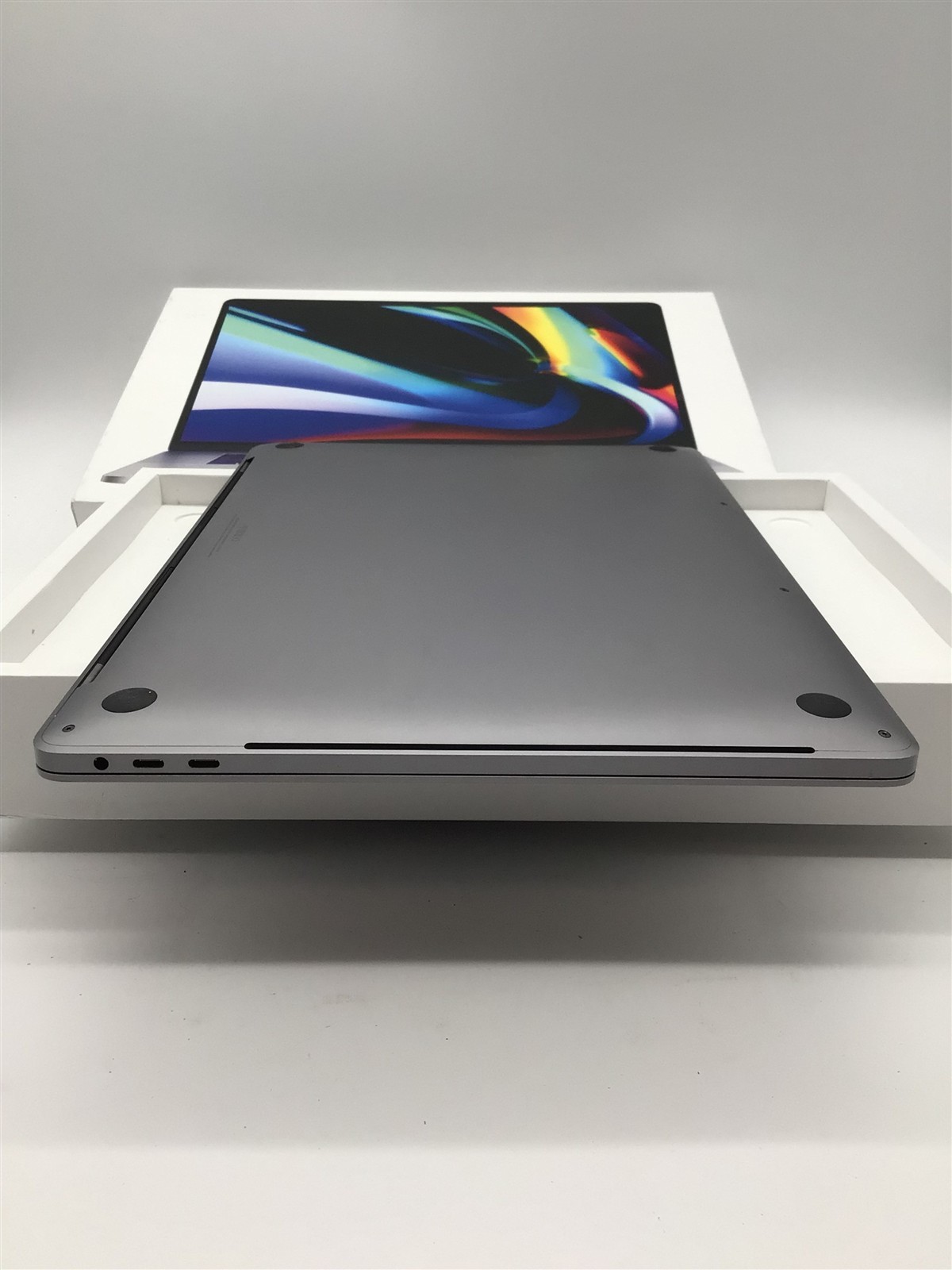 Apple Macbook Pro 16″ A2141 i7-9750H 2.60GHz/32GB RAM/512GB NVMe