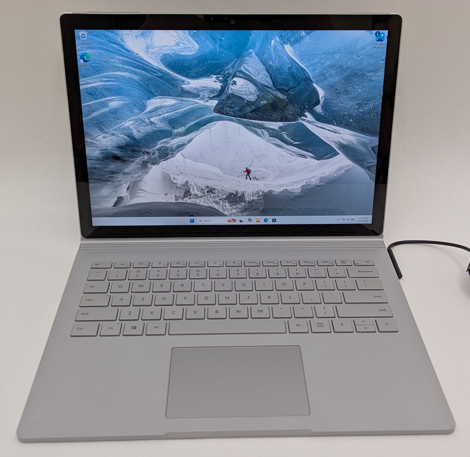 Microsoft Surface Book 3 13.5″ i5-1035G7 1.20GHz 8GB RAM 256GB NVMe Windows 11
