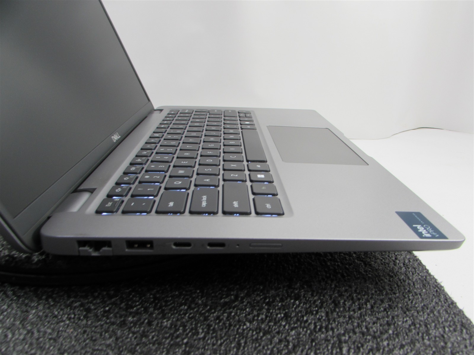 DELL LATITUDE 5450 1920X1080 FHD CORE ULTRA 5 135U 512GB SSD NO RAM NO O.S