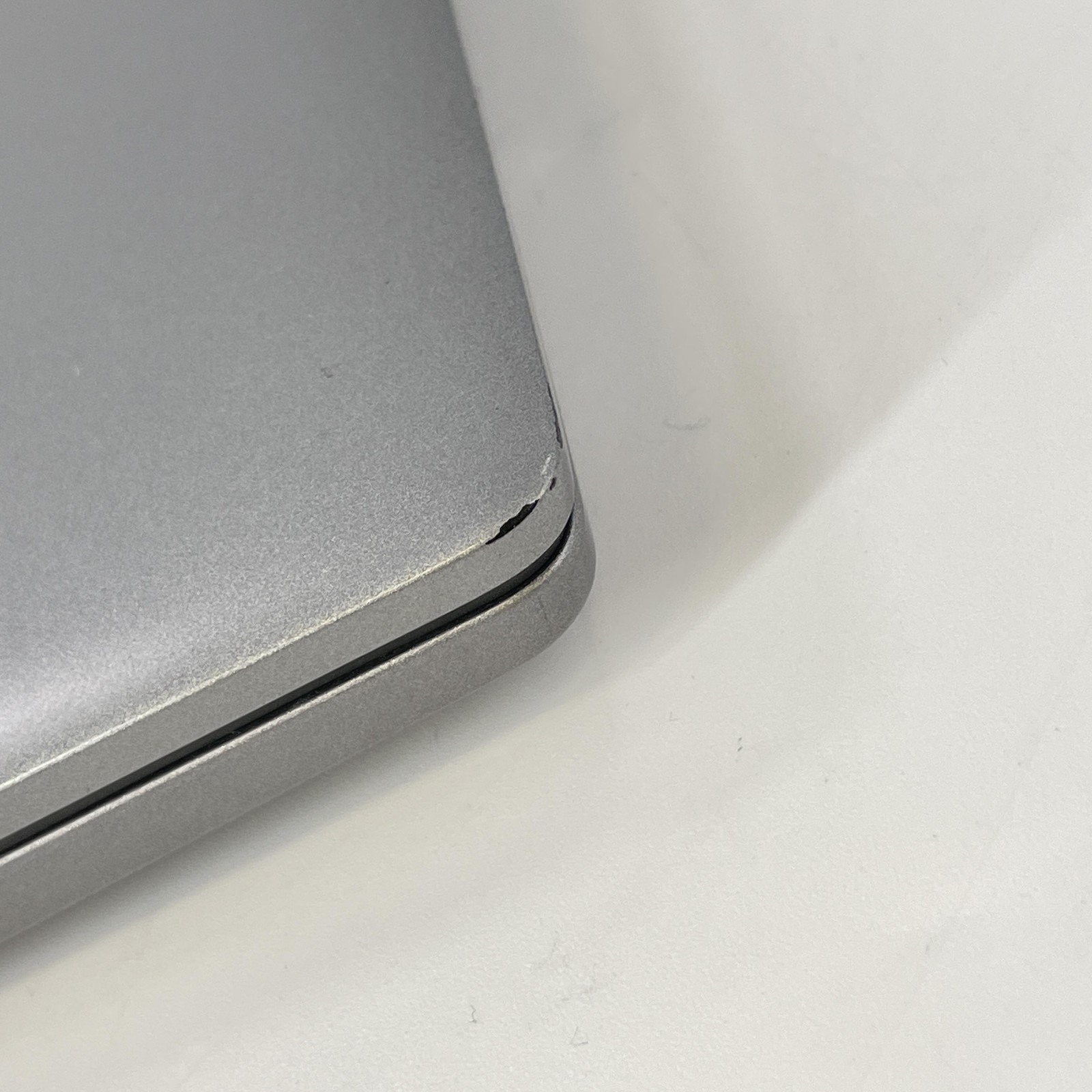Dell Latitude 5450 14 Gray FHD 1.7 GHz Ultra 7 165U 16GB 512GB SSD Very Good