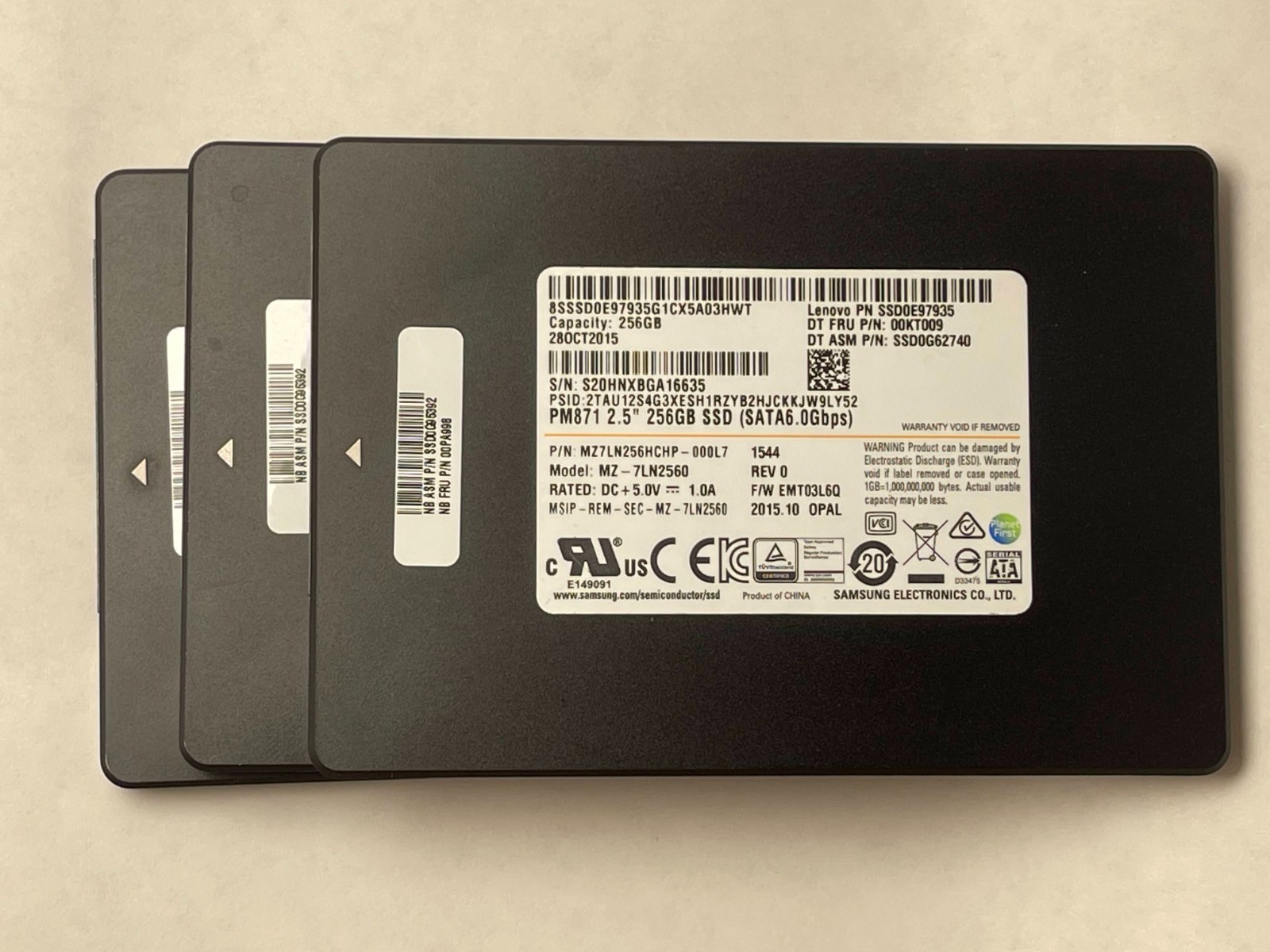 256GB SSD Hard Drive, SSD0E97935 -7LN2560 PM871, Lenovo