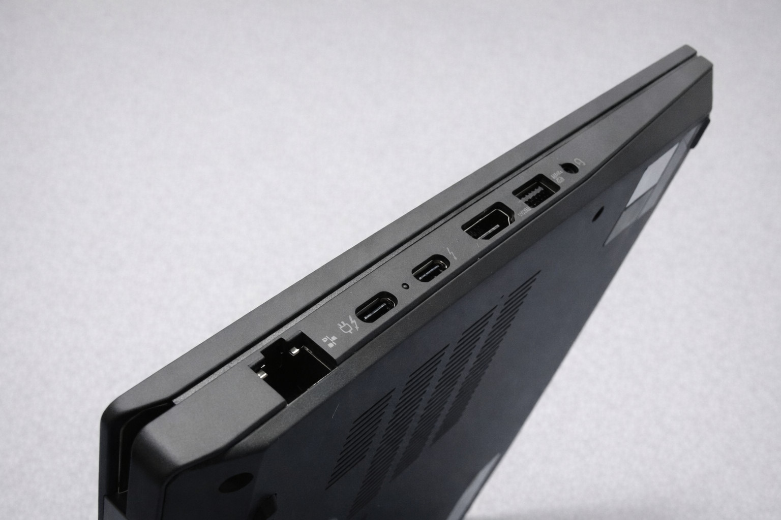Lenovo ThinkPad P14s Gen 2 14″ Touch T500 i5-1145G7 16GB 512GB FG KBL Win11 Pro