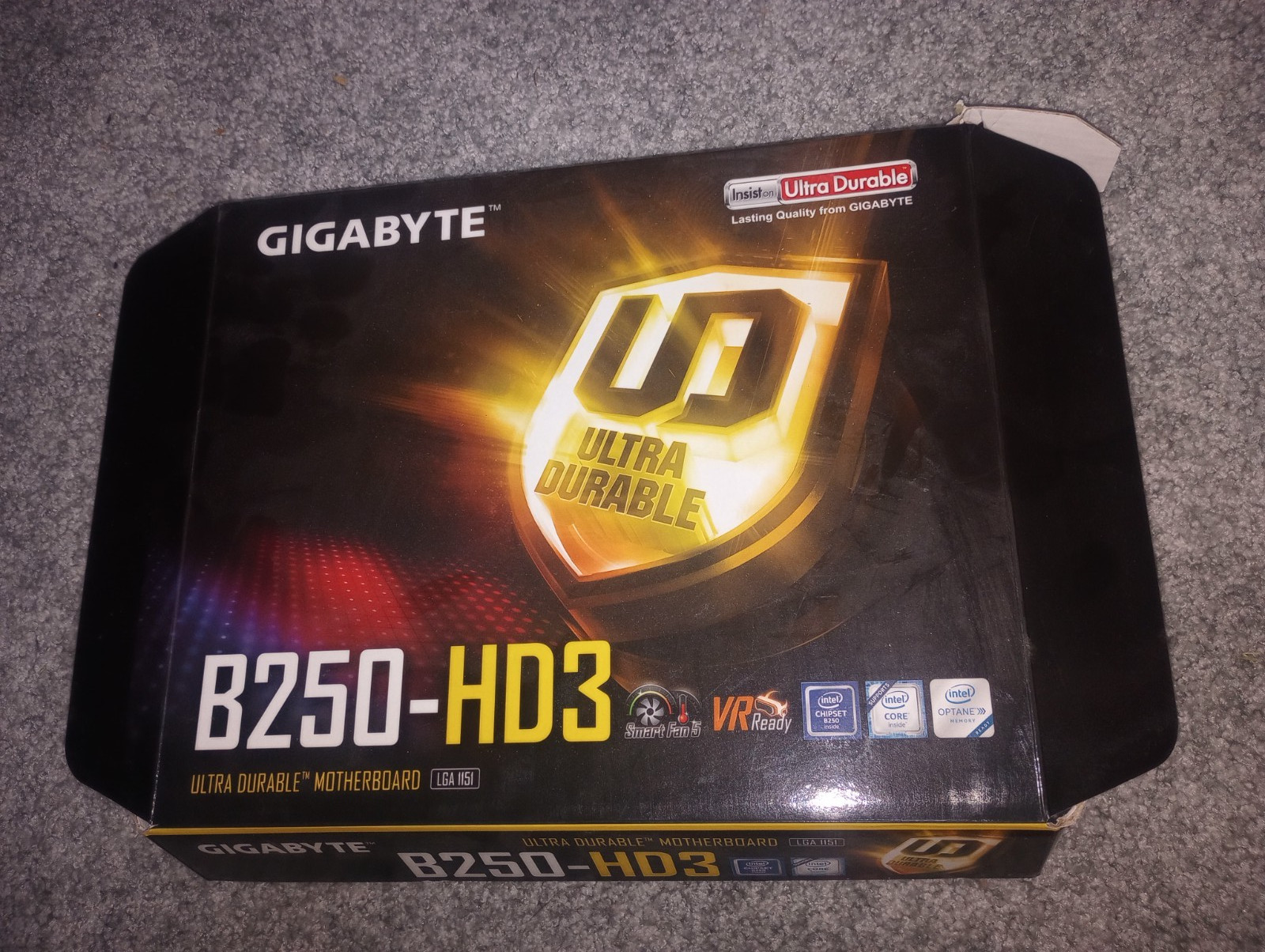 GIGABYTE B250-HD3 LGA1151 motherboard with Intel i3-7100 CPU