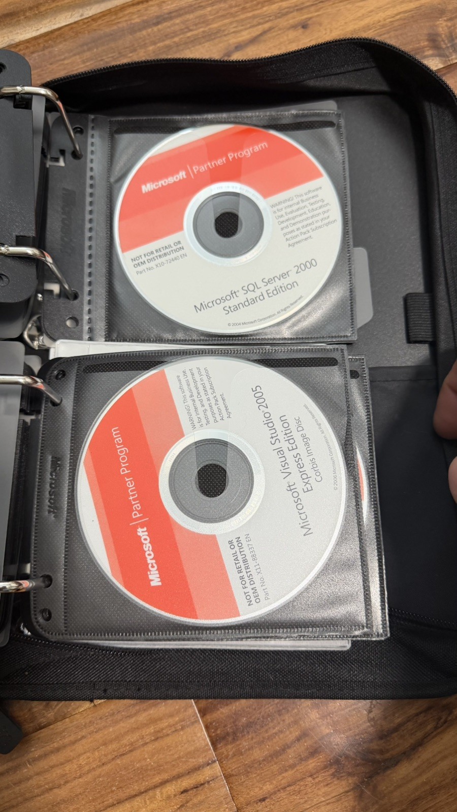 Microsoft Action Pack Subscription Partner Program 2003 Software + Keys + Discs
