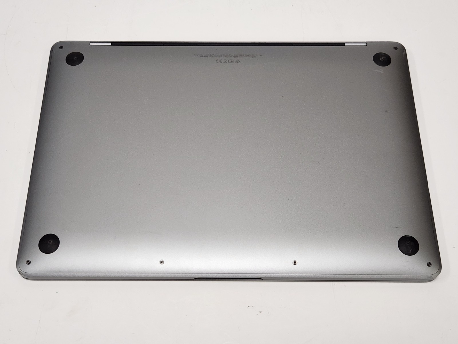 2020 Apple MacBook Pro 13.3″ M1 Chip 8GB RAM 256GB A2338 Bundle Adapter 119 cyc