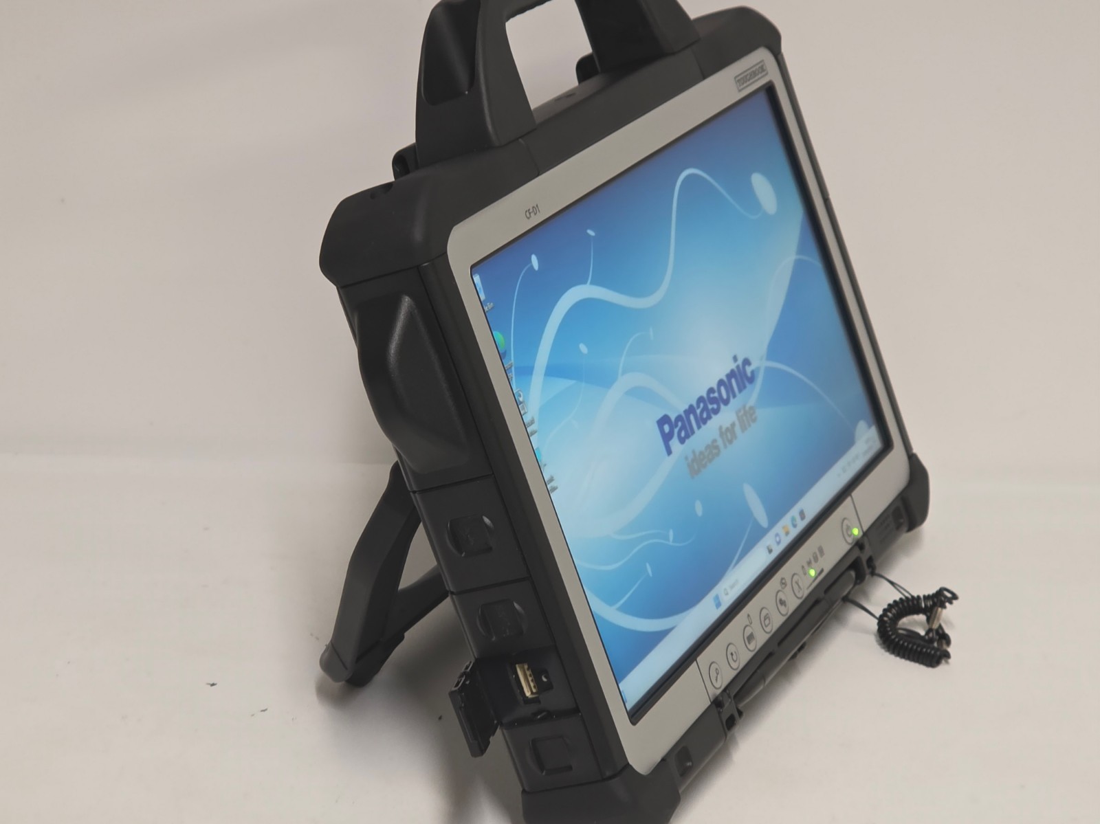 PANASONIC TOUGHBOOK CF-D1 MK3 i5 2.40GHZ 16GB 1TB SSD TABLET GRADE A 420HRS