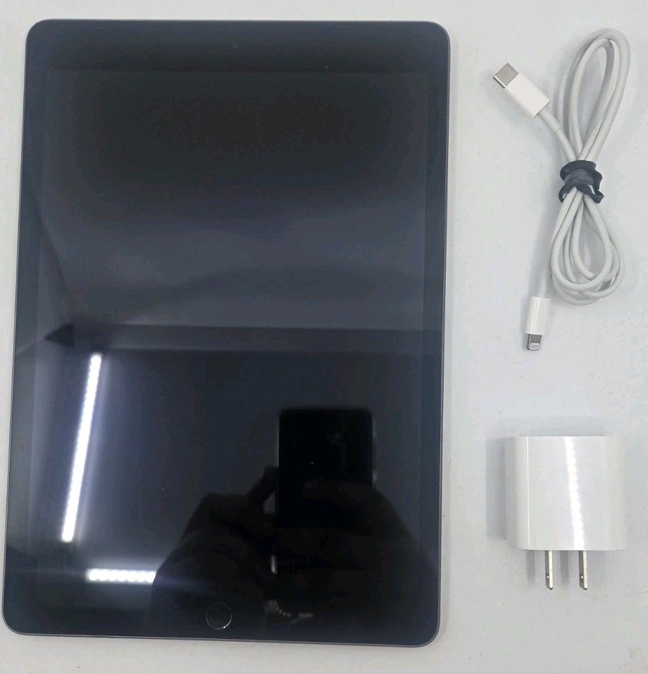 Apple iPad (9th Generation) A2602 64 GB, Wi-Fi, 10.2 in – Space Gray MK2K3LL/A