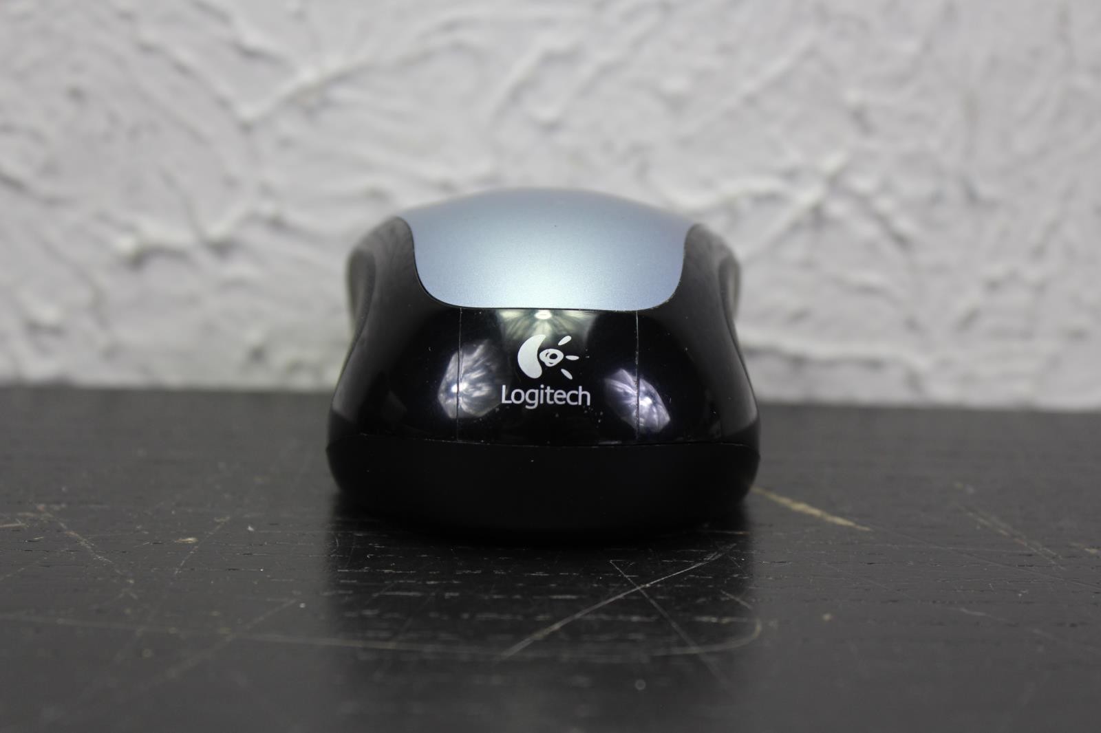 Logitech M325 810-006956 Wireless Mouse – Black – With USB reciever