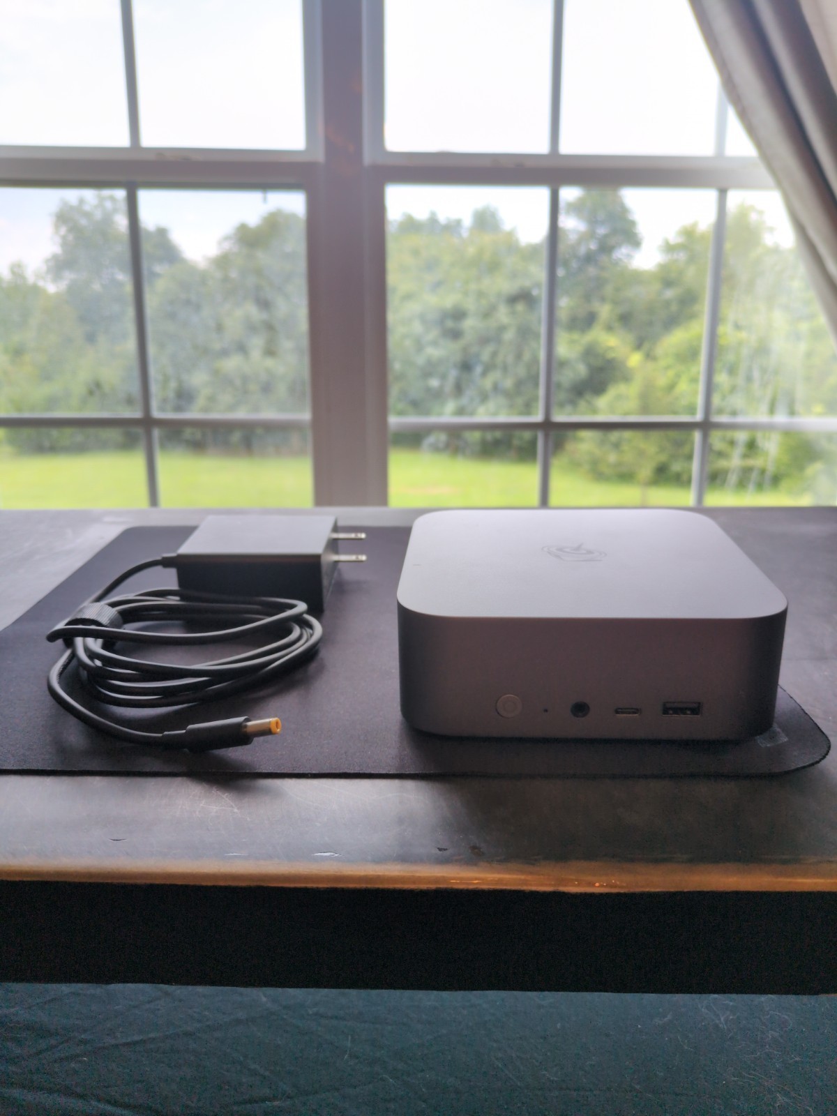 Mini PC Beelink SER8 Ryzen 7 8745HS 16GB RAM 512GB SSD with Pop_OS! **NO WIFI**