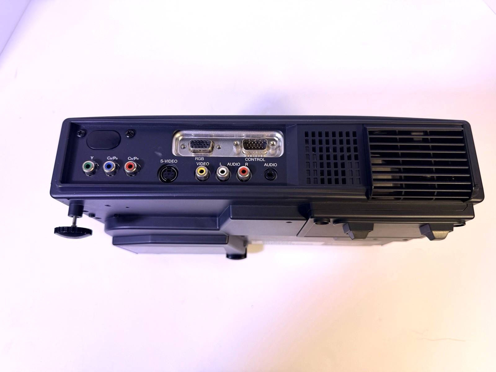 ViewSonic PJ500 LCD Projector, Tested Working, 458 Lamp Hours VGA, Case & Cables