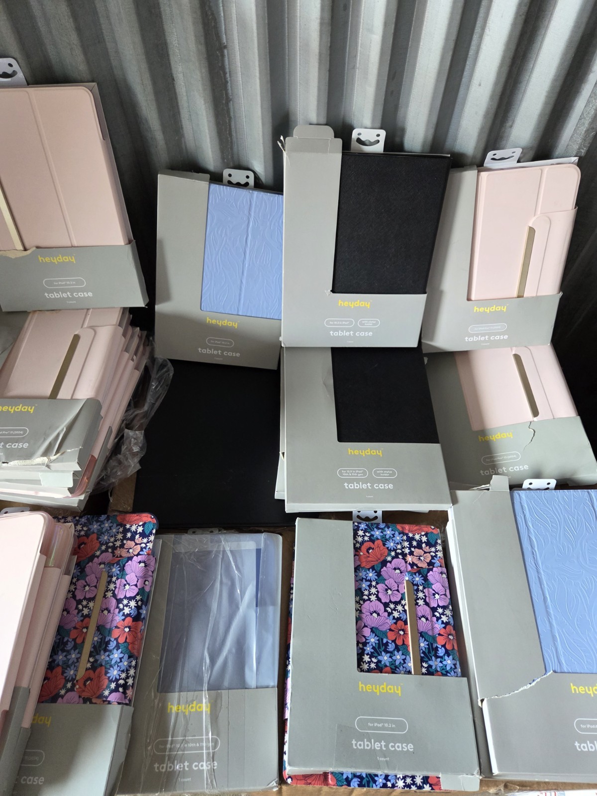 LOT OF 60 Tablet Heyday Cases For Ipad Mixed Models – Mix Colors