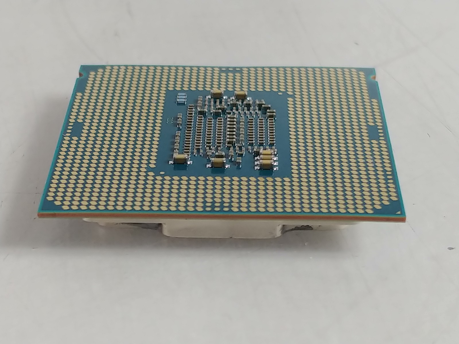 Intel Core i5-7500 3.4 GHz 8 GT/s LGA 1151 Desktop CPU Processor SR335