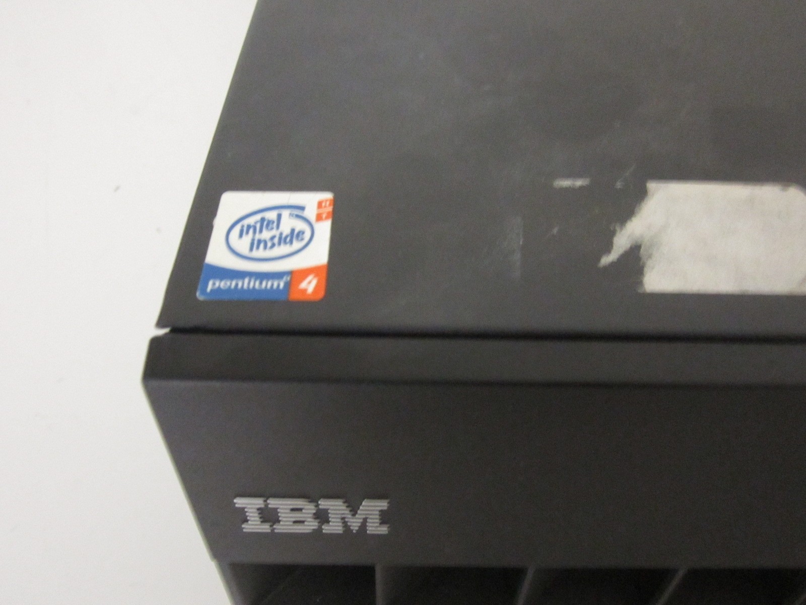 IBM ThinkCentre Y94 – (Pentium 4, IDE, 1.5GB RAM, No HDD)