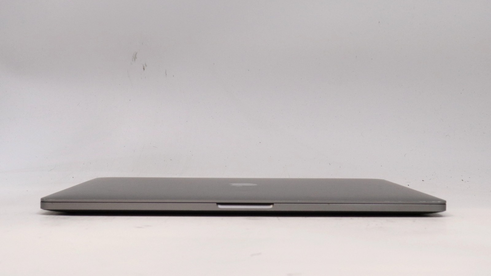 Apple Macbook Pro 16″ i9-9980HK 64GB 1TB – Good