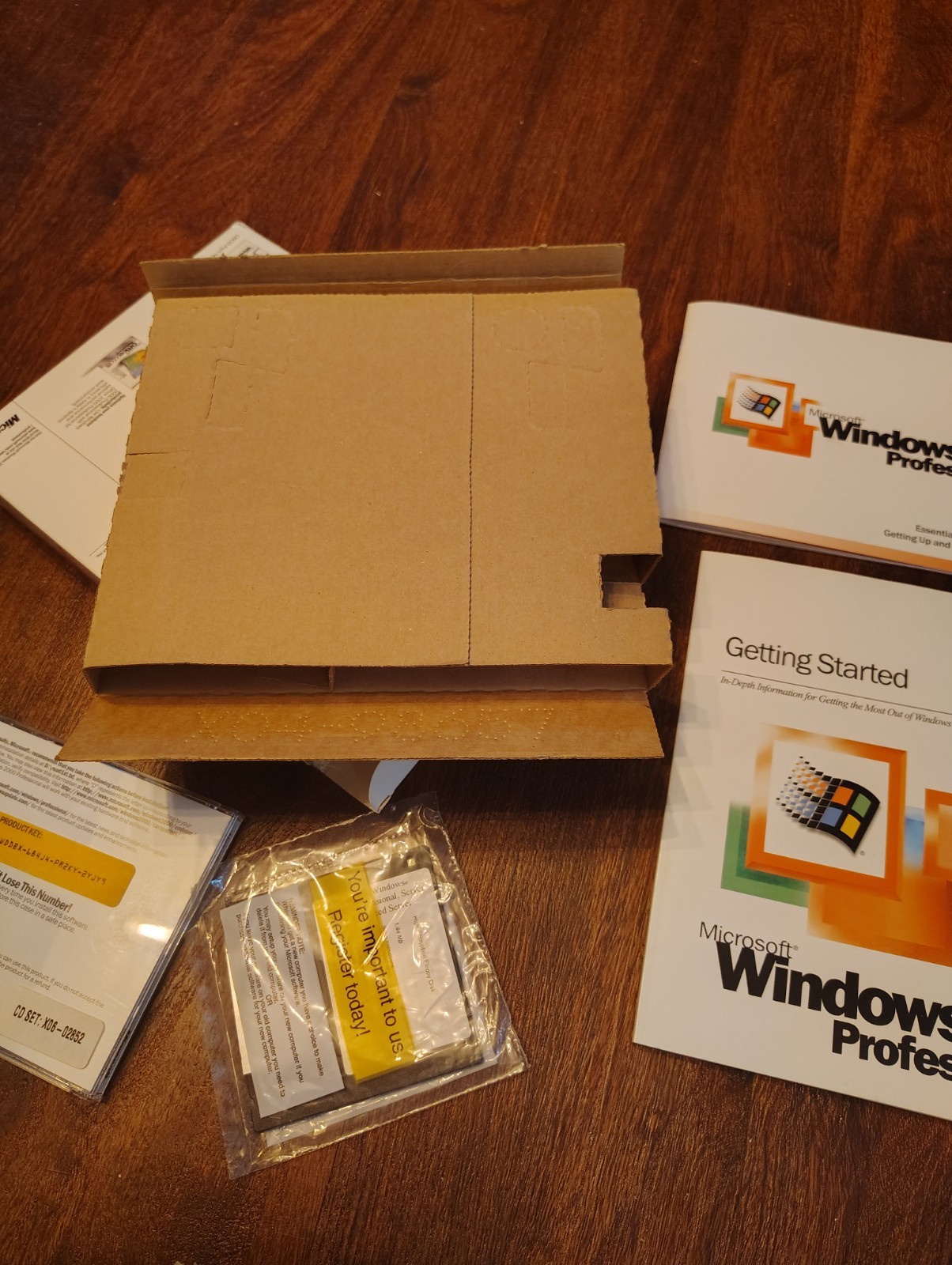 Microsoft Windows 2000 Professional Retail Box, Upgrade Edition