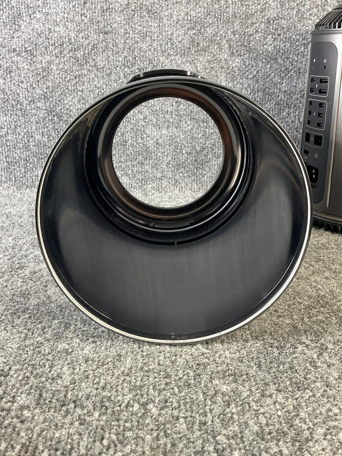 Apple Mac Pro A1481 Xeon E5 3.7GHz Quad Core SSD 40577