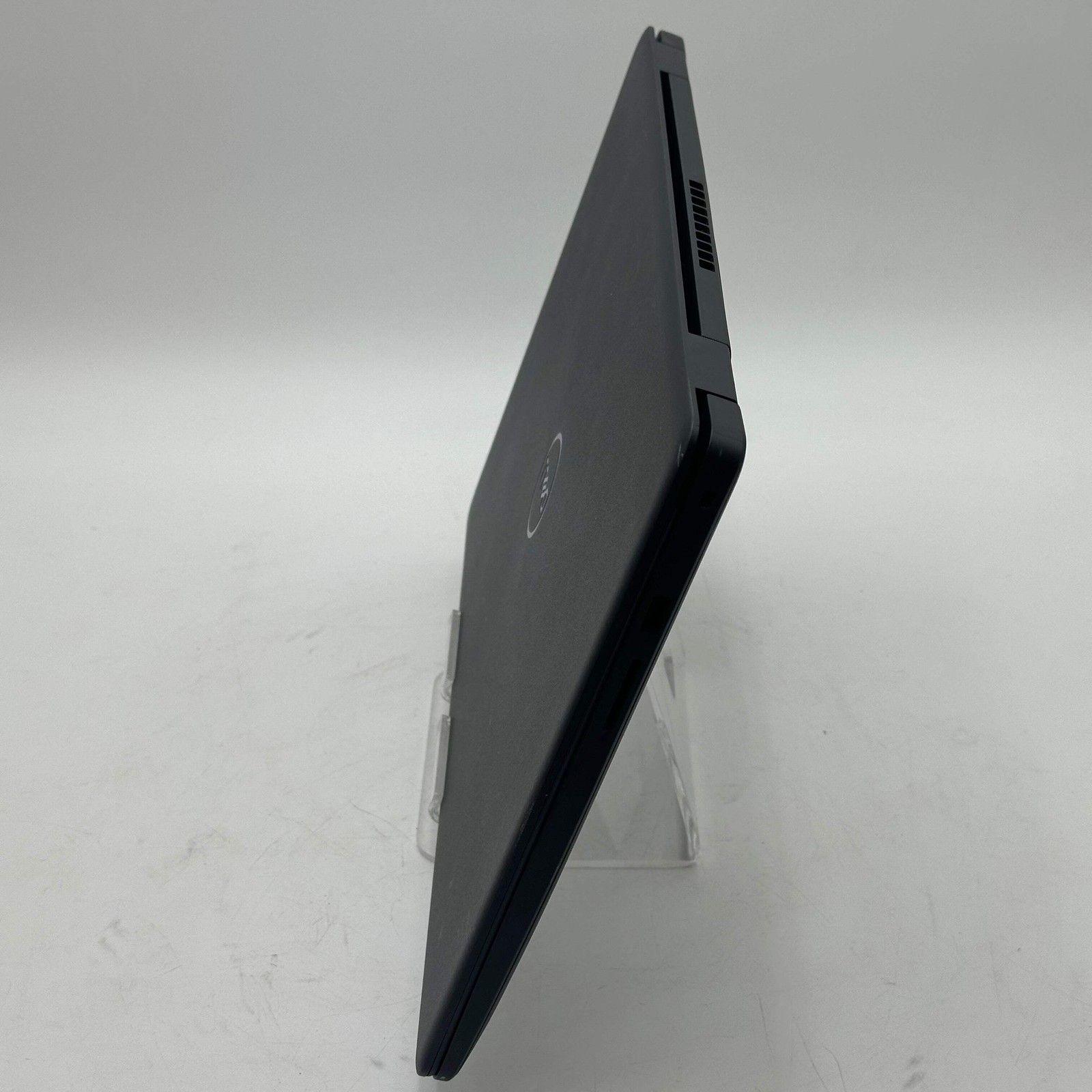 Dell Inspiron 3501 15.6″ Touchscreen Laptop i5-1035G1 8GB RAM 256GB SSD