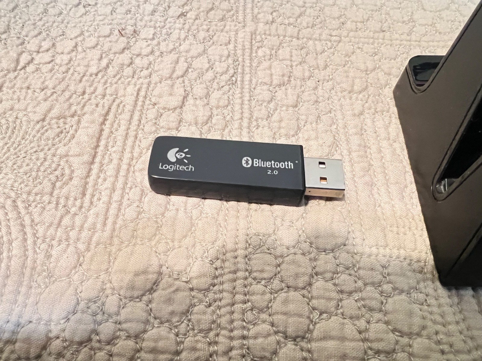 Logitech DiNovo Edge Wireless Bluetooth Keyboard & Charging Dock Y-RAY81 Used