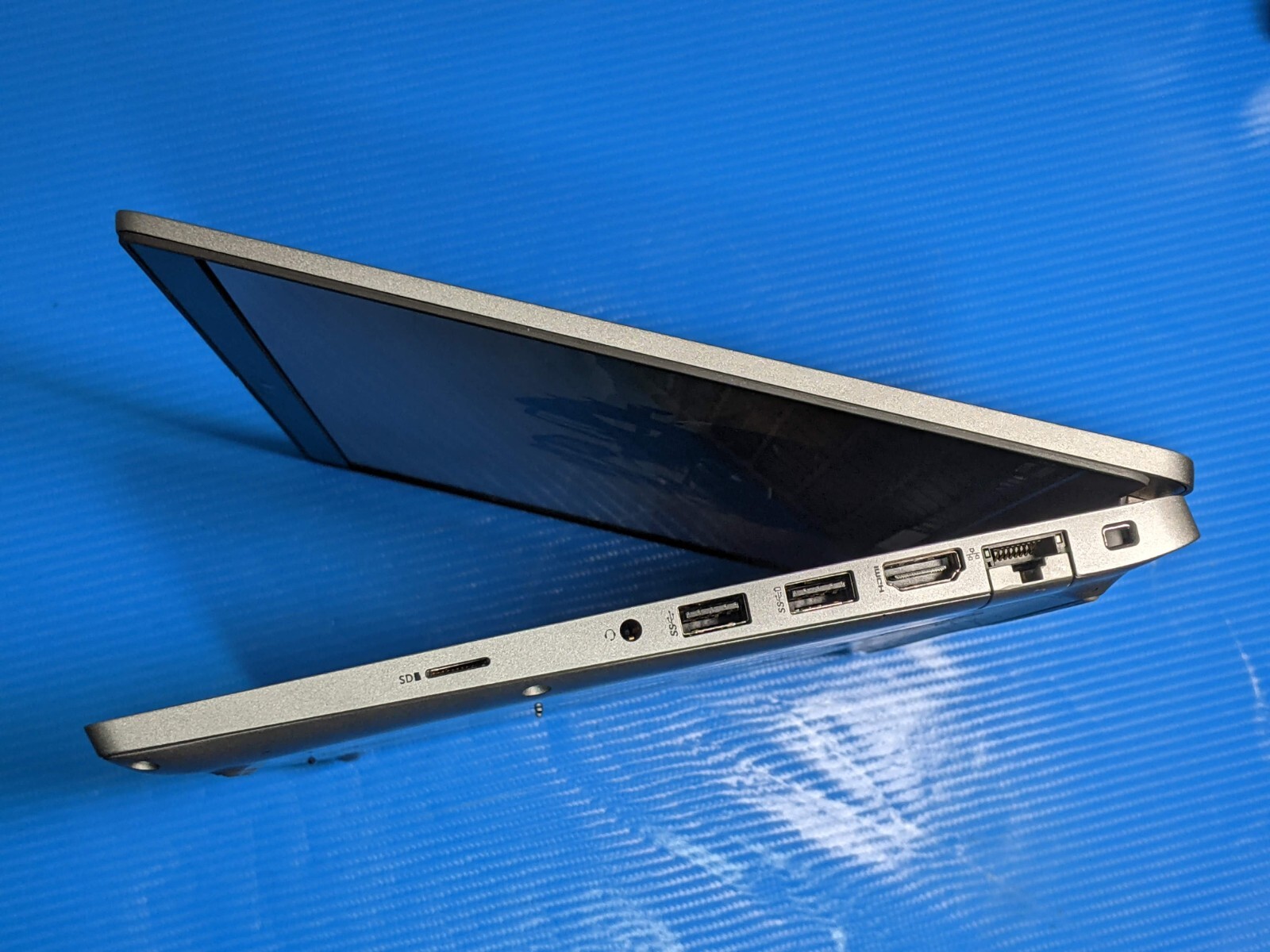 Dell Latitude 5420 14″ FHD Intel Core i7-1165G7 2.8GHz 8GB 512GB SSD Win 11 Pro