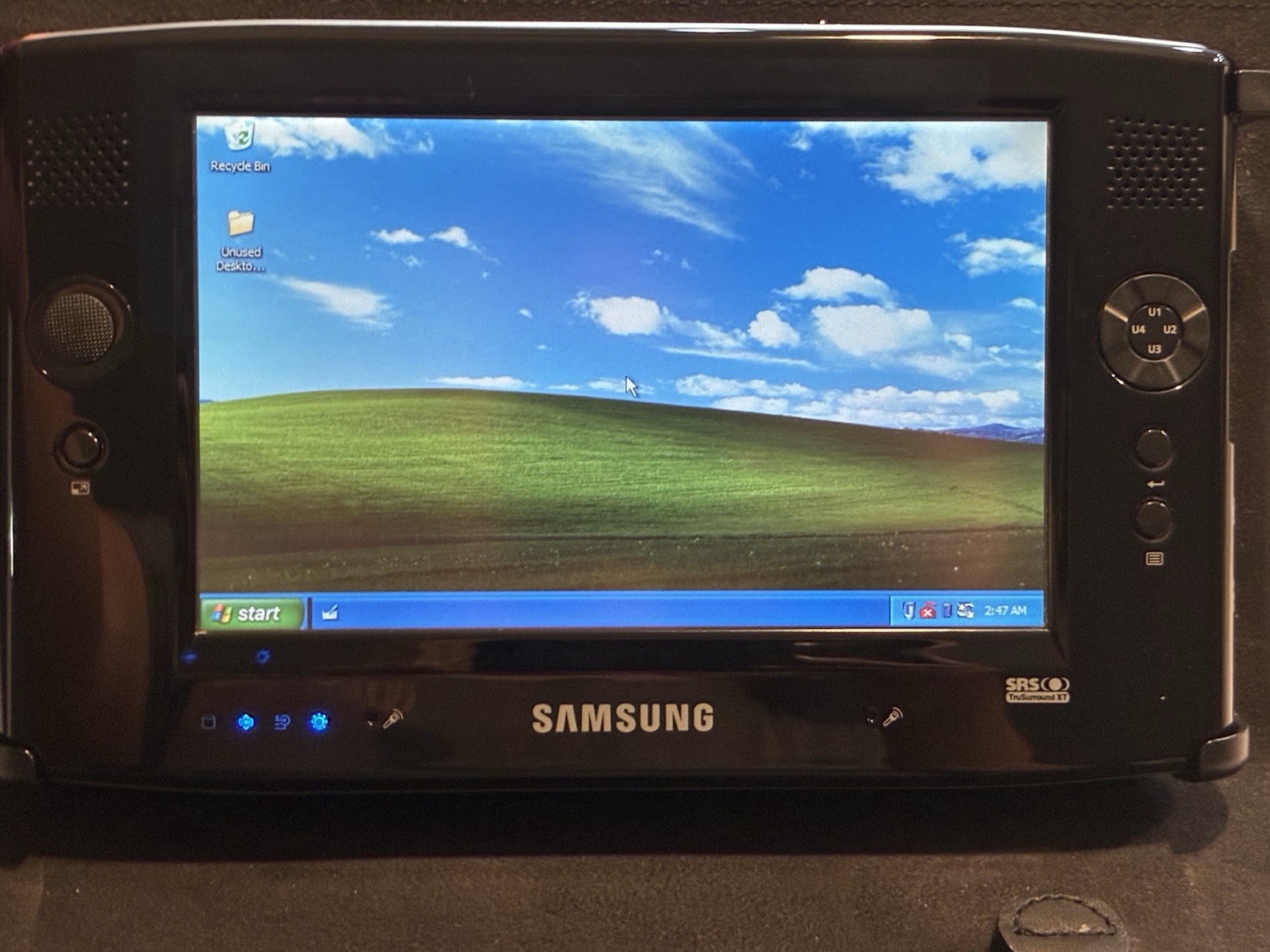 Samsung Q1 Handheld PC NP-Q1 Pentium M 2GB RAM 60GB HDD Linux