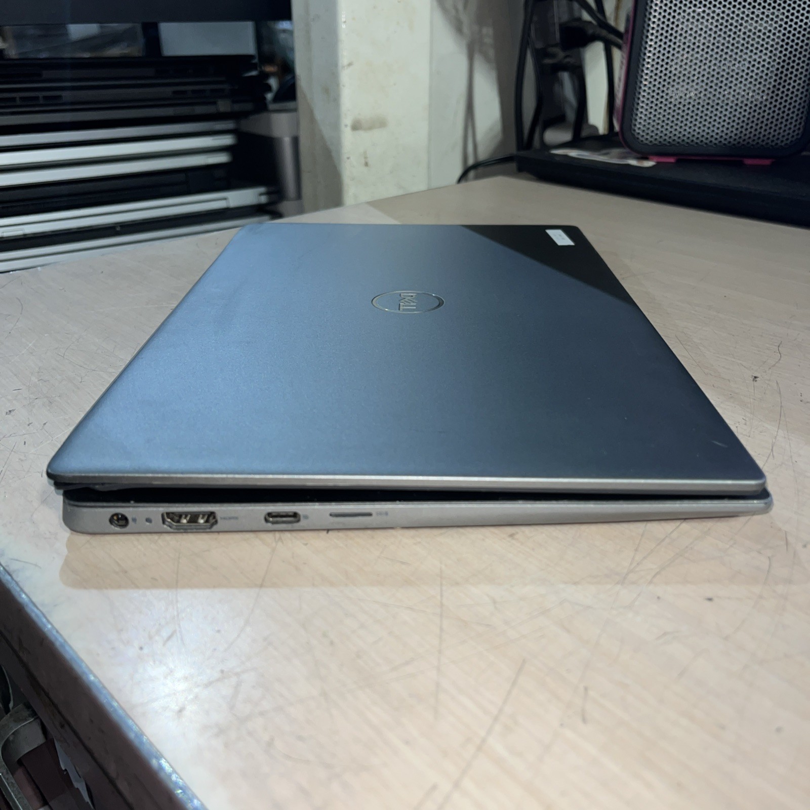 DELL LATITUDE 3301 INTEL CORE I7-8665U 8GB RAM NO HD