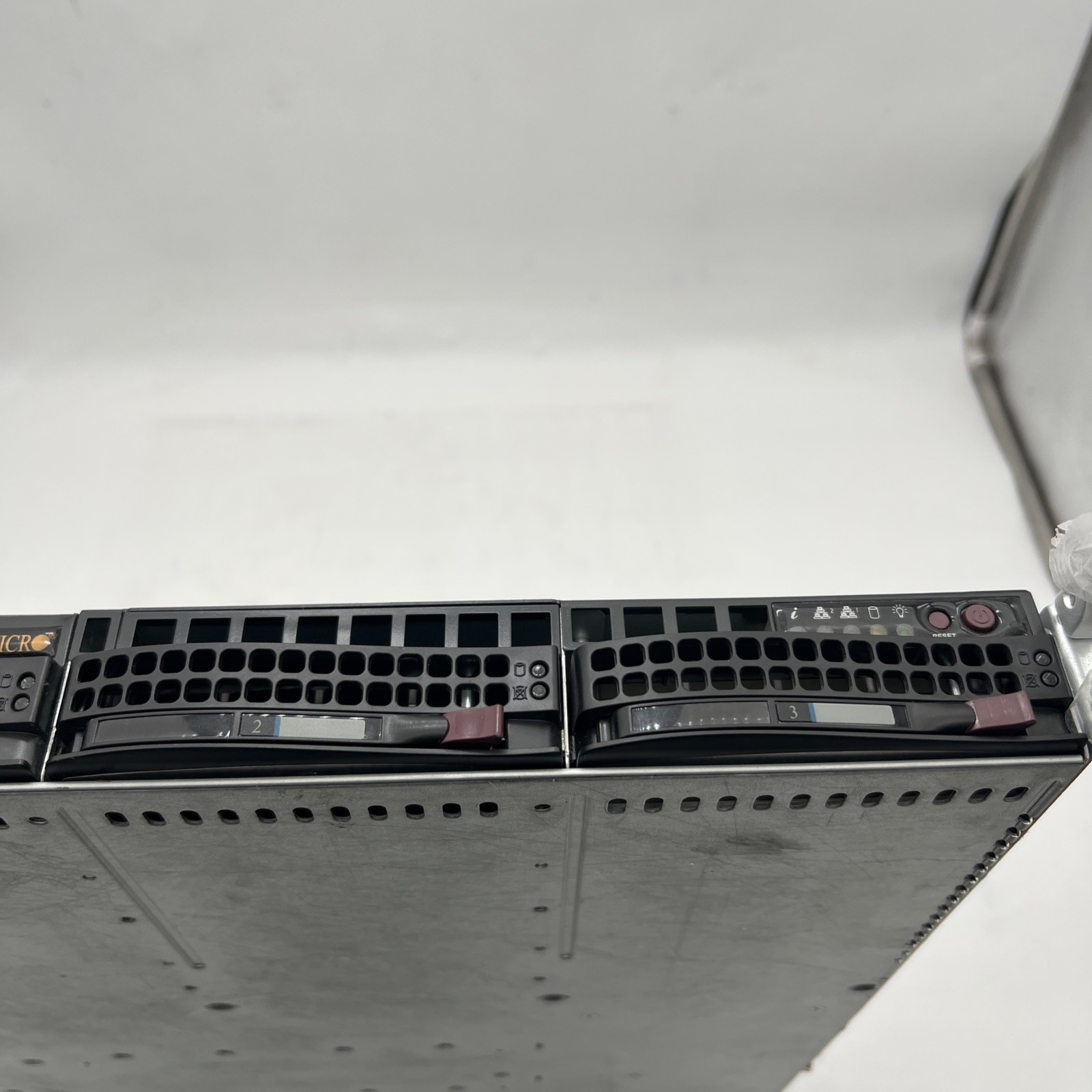 Supermicro 813M-3 Server Xeon E 2246G 3.6GHz 16GB RAM No Drive No OS