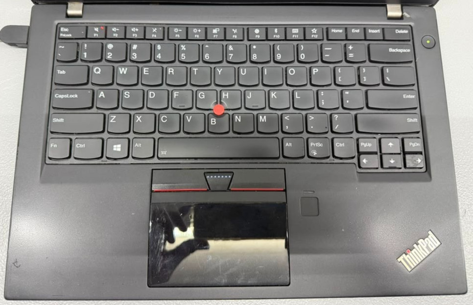 Lenovo Thinkpad T470s As-Is No SSD No Ram . Untested