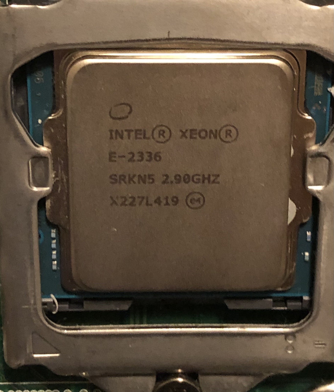 Intel Xeon E-2336 6-Cores 2.90GHz 12MB L3 Cache 65W CPU Processor SRKN5