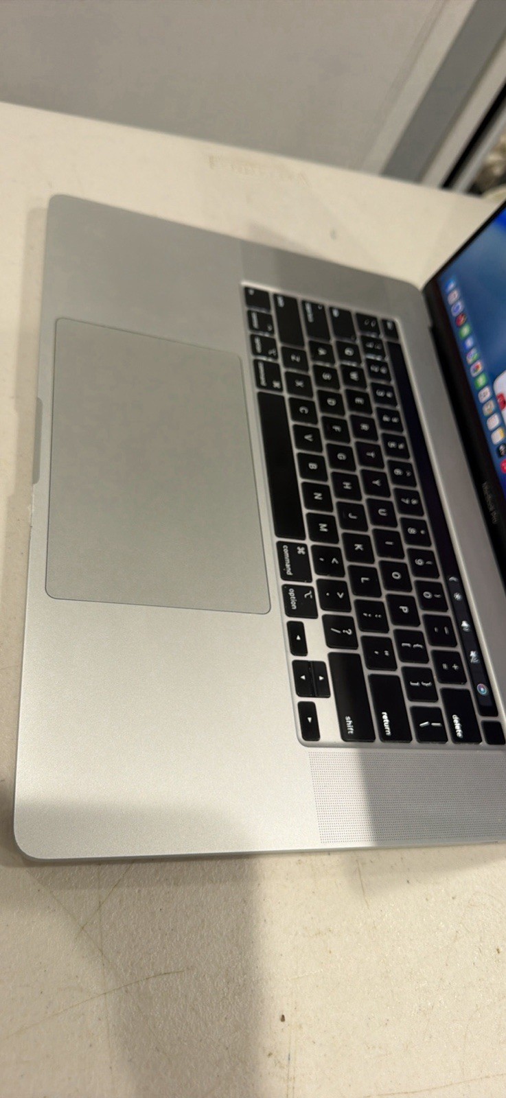 APPLE MACBOOK PRO 16” TOUCHBAR INTEL 8 CORE i9 64GB RAM 4TB SSD! MACOS TAHOE 26