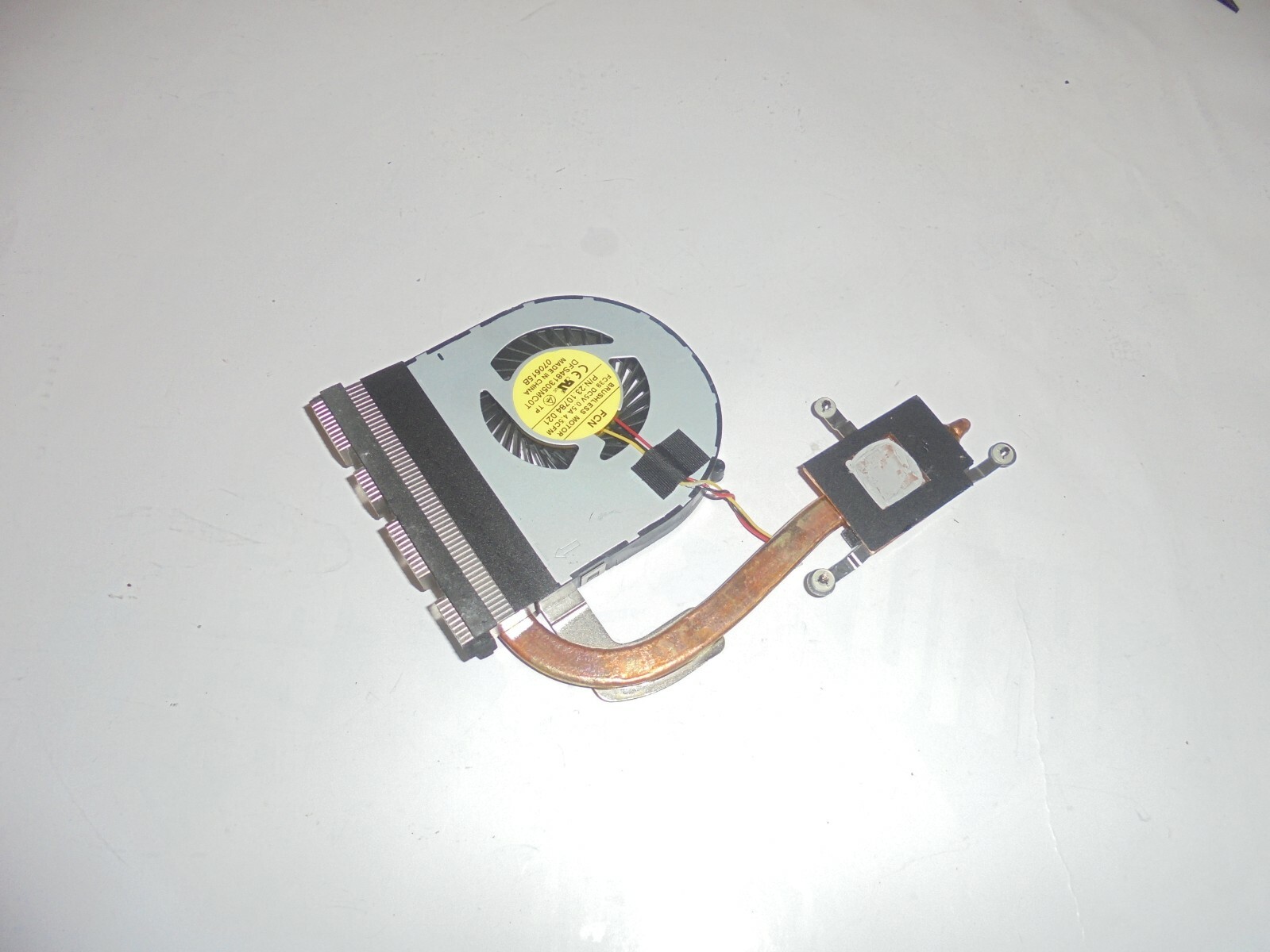 Dell Inspiron 15 3541 3542 3878 CPU Cooling Fan with Heatsink NIA01 511FV