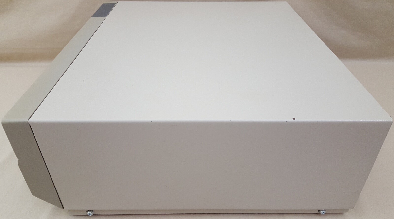Commodore Amiga 2000 Video Toaster Desktop Computer Case Only 2000HD 2500 A2000