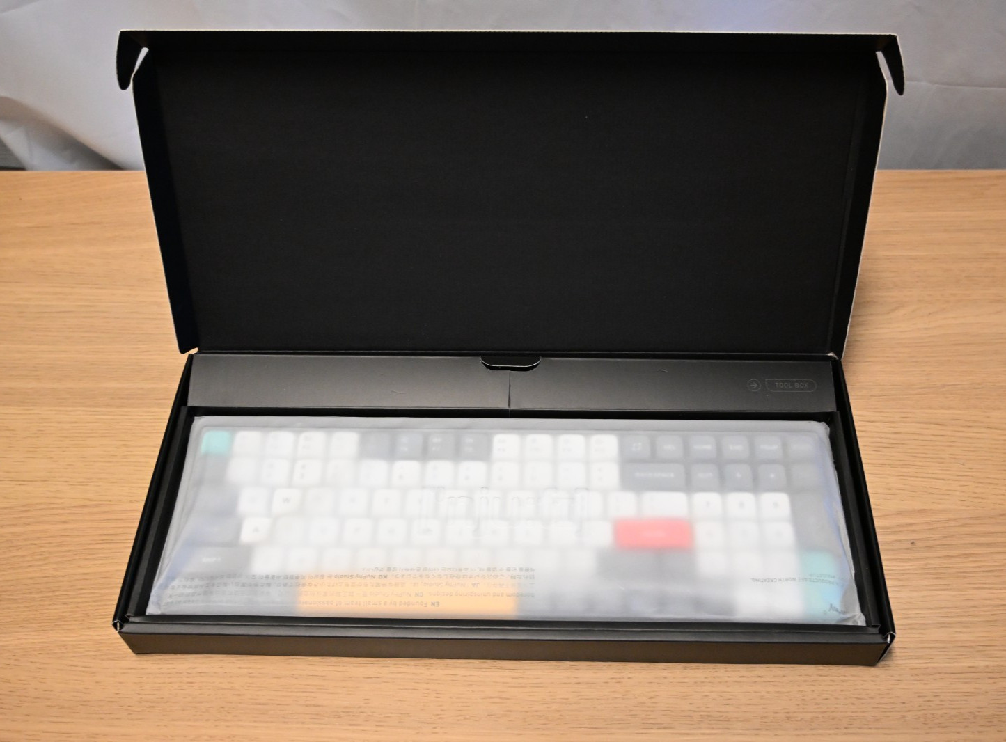 NuPhy Air96 V2 Mechanical Keyboard Blue 2.0 Switches + NuFolio Case Wireless