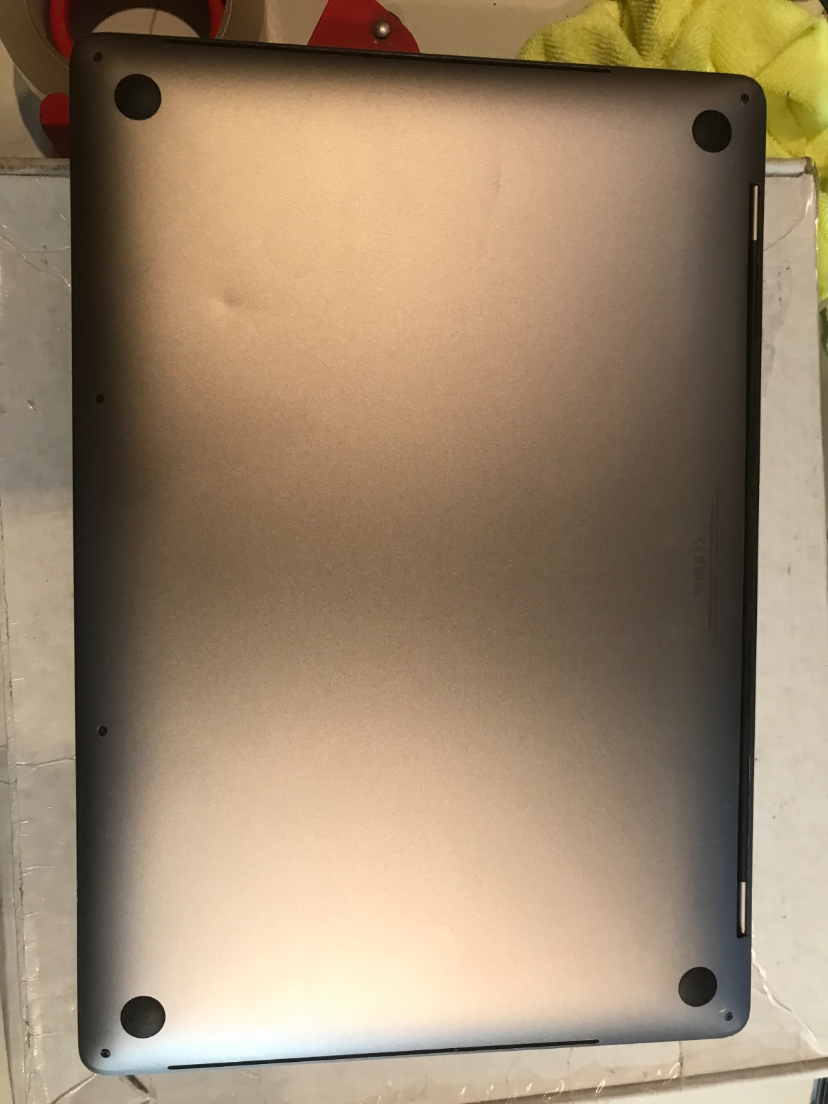 Apple MacBook Pro A2141 16 Core i9 2.3GHZ 16GB 1TB Gray 2019 USED #171