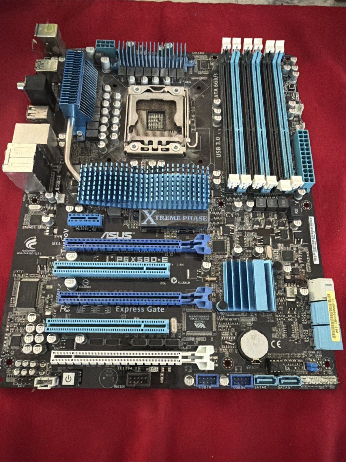 ASUS P6X58-E LGA1366 DDR3 MOTHERBOARD Used