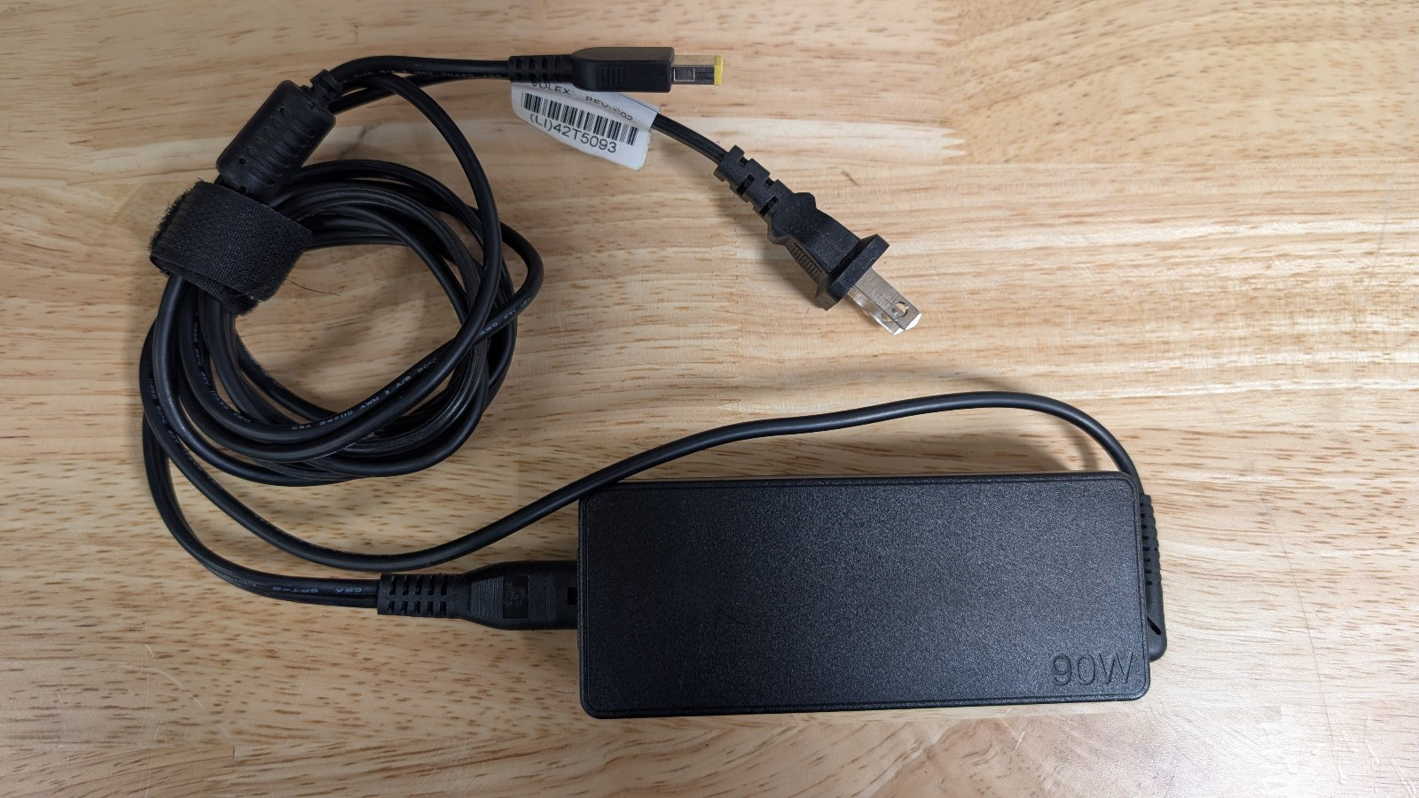 OEM Lenovo 90W AC Power Adapter Charger 20V 4.5A Model ADLX90NLC2A
